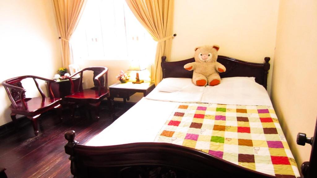 Binh Minh Sunrise Hue Hotel Room photo